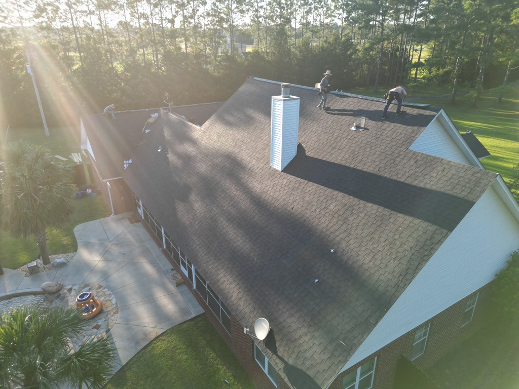 Commercial building with white TPO roof membrane